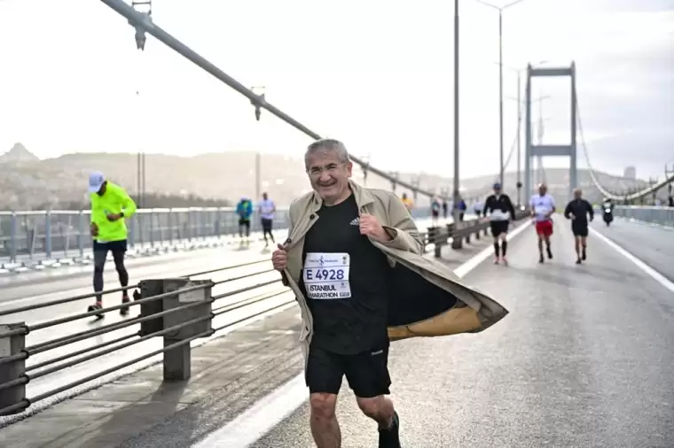 46. İstanbul Maratonu'nun kazanını belli oldu! İki kıta arası ter döktüler... 18