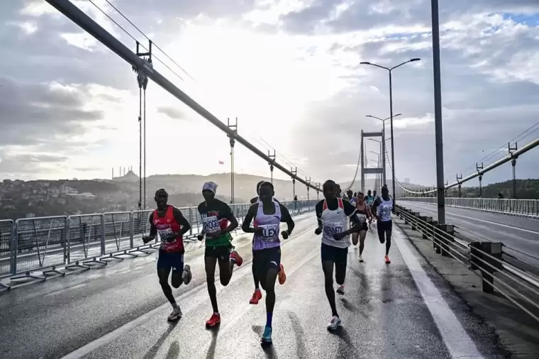 46. İstanbul Maratonu'nun kazanını belli oldu! İki kıta arası ter döktüler... 2