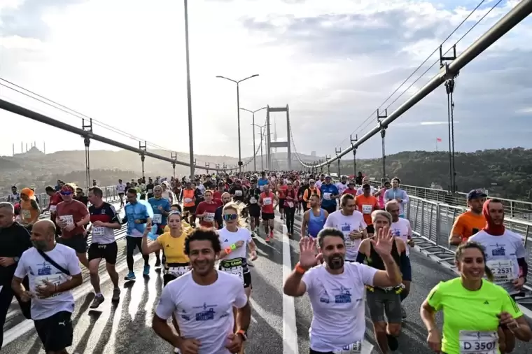 46. İstanbul Maratonu'nun kazanını belli oldu! İki kıta arası ter döktüler... 16