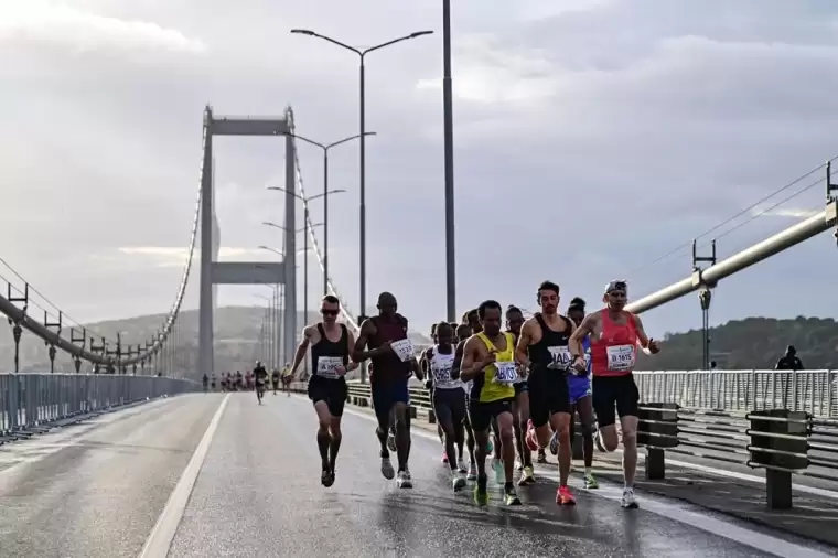 46. İstanbul Maratonu'nun kazanını belli oldu! İki kıta arası ter döktüler... 3