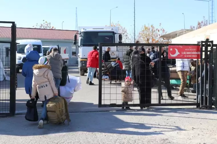 Suriyeli mülteciler vatanlarına geri dönüyor 6