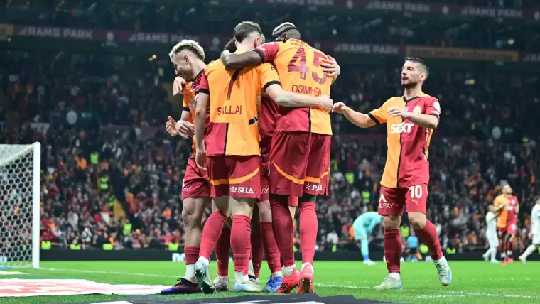 Lider Galatasaray Süper Lig'in en golcüsü 2