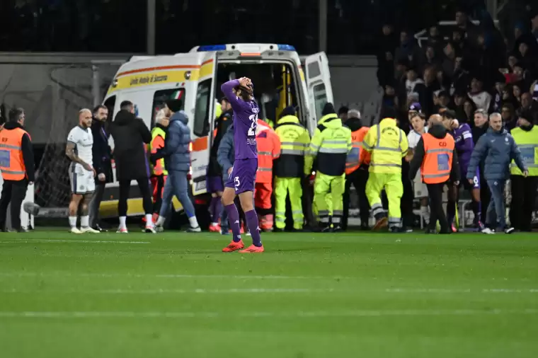 Edoardo Bove Fiorentina-Inter maçında ölümden döndü: yoğun bakımdan çıktı! 5