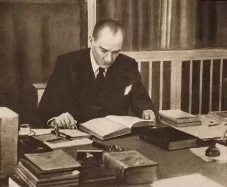 Atatürk'ün Büyük  Taarruz öncesi okuduğu roman: Çalıkuşu 7