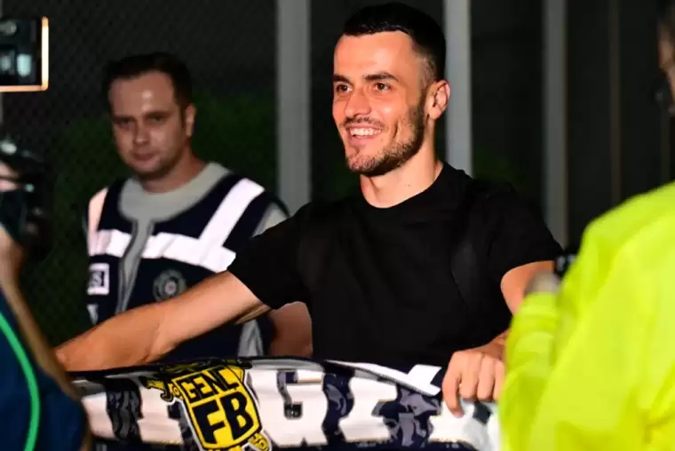 Fenerbahçe'nin yeni yıldızı Kostic'ten transfer itirafı 2