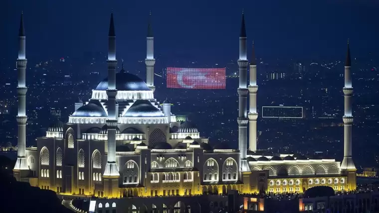 Türkiye'de en çok cami olan iller belli oldu! Gözler ilk üç şehirde 3