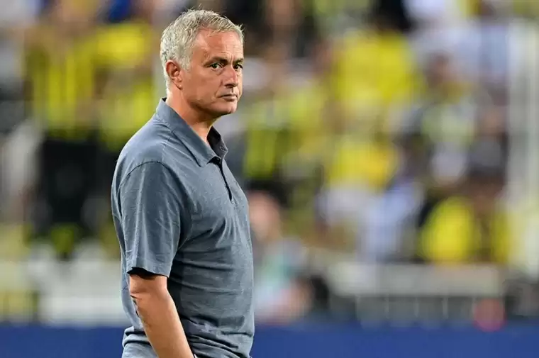 Mourinho’dan takıma sert uyarı: "Formayı asla alamayacak" 2