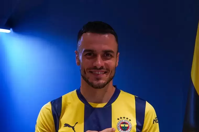 Fenerbahçe'nin yeni yıldızı Kostic'ten transfer itirafı 6