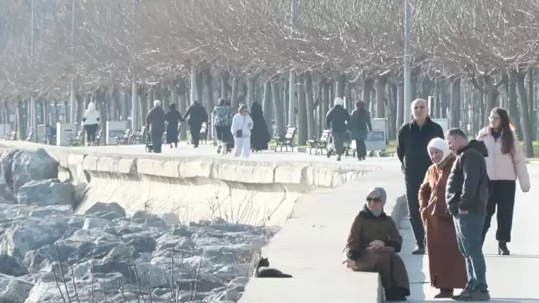 İstanbul'da sıcaklık arttı, park ve sahiller doldu 1