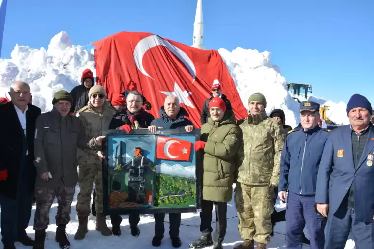 Sarıkamış Şehitleri Sis Dağı'nda anıldı! 17