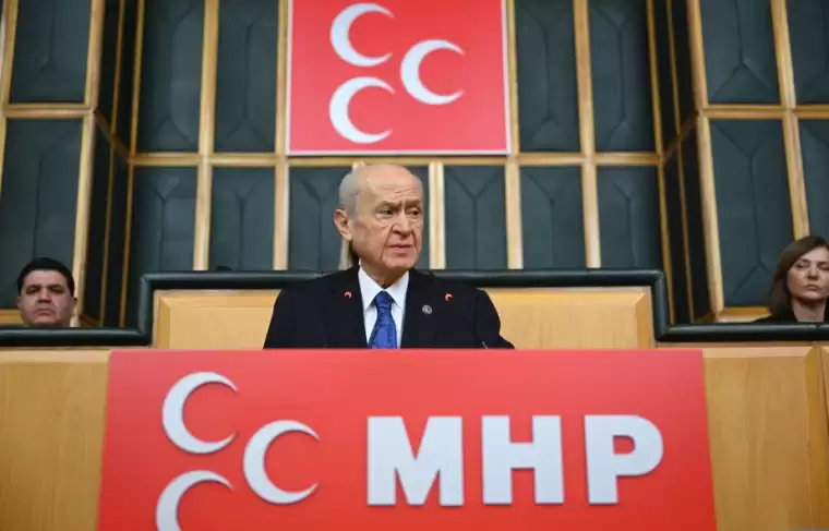 Devlet Bahçeli’nin taktığı yüzük ve rozetin anlamı: “Kür Şad ve Bozkurt” 4