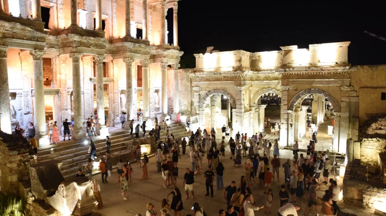 Gece müzeciliği turizmi canlandırdı! Ören yerlerine ilgi arttı!