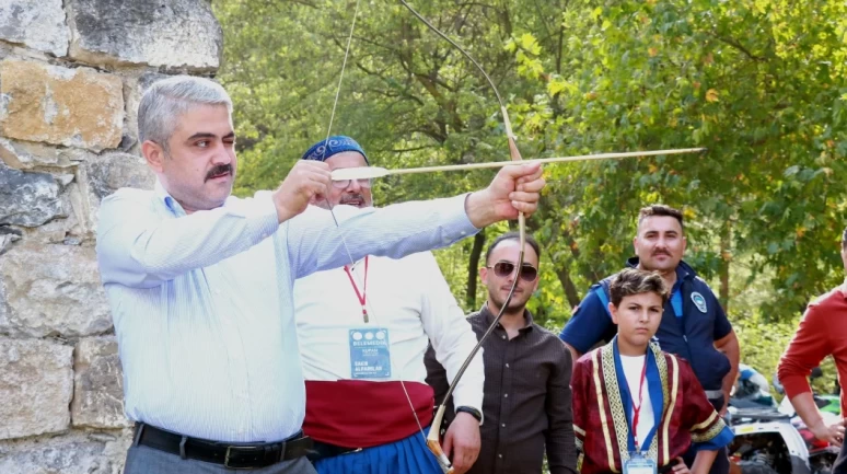 Adana Pozantı'da Geleneksel Türk Okçuluğu yarışması başladı