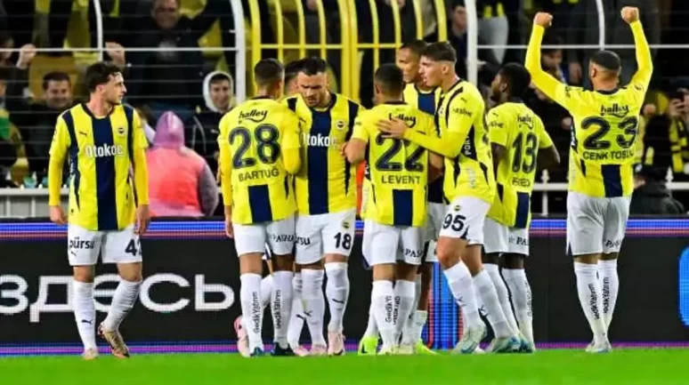 Fenerbahçe Zenit'i 2 golle devirdi!