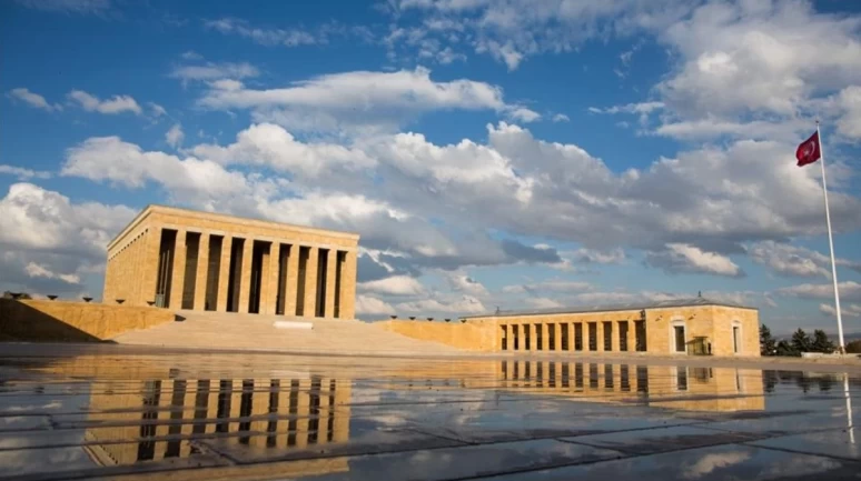 MSB'den anlamlı Anıtkabir paylaşımı