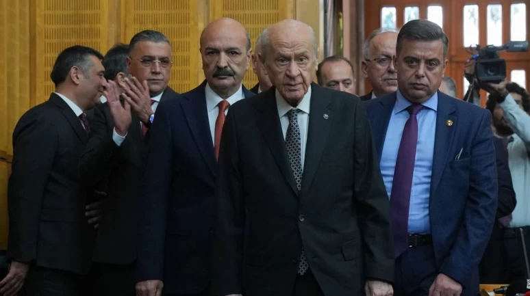 MHP Lideri Bahçeli'den gazeteciye tepki: Mesleğini bırak