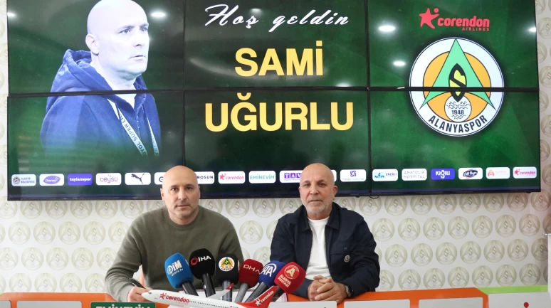 Alanyaspor, Sami Uğurlu ile resmi sözleşmeye imza attı: İmzalar atıldı!