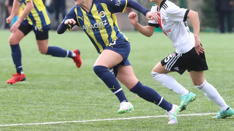 Kadın Futbol Ligi'nde Fenerbahçe Beşiktaş derbisi heyecanı yaşanacak