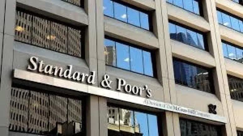 S&P Türkiye'nin kredi notunu yükseltti