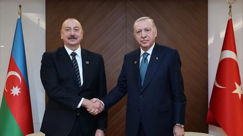 Aliyev’den Cumhurbaşkanı Erdoğan’a D-8 teşekkürü