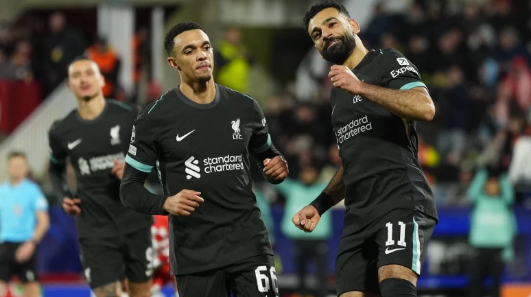 Liverpool, UEFA Şampiyonlar Ligi'nde zirveyi korudu!