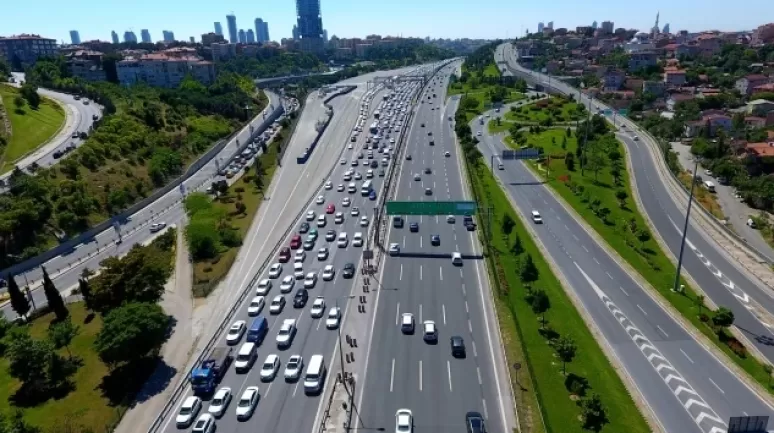 TEM Otoyolu'nda Kocaeli'nin Hereke geçişi, 1 Temmuz'a kadar trafiğe kapatılacak