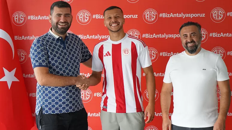 Antalyaspor, defans hattını güçlendirmek için Thalisson Kelven da Silva'yı transfer etti