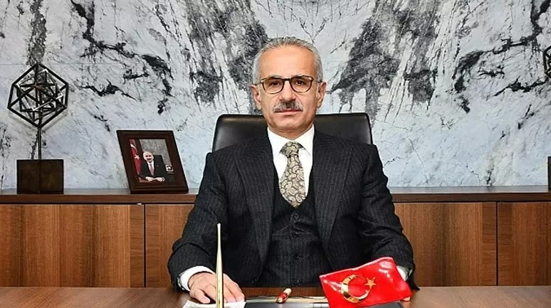 Bakan Uraloğlu açıkladı: Milli Elektrikli Hızlı Tren 2025'te raylarda olacak