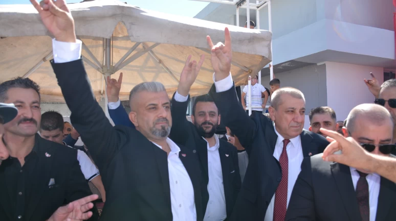 Şırnak'ta Belediye Başkanı Şükrü Bakış, MHP'ye geçti