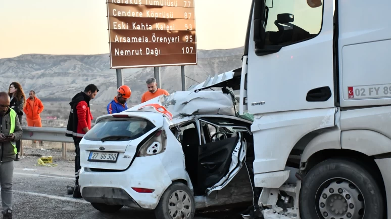 Adıyaman'da feci kaza: 4 ölü, 4 yaralı