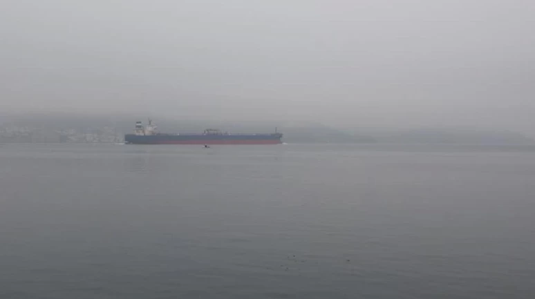 Çanakkale Boğazı'nda gemi trafiği geçici olarak durduruldu