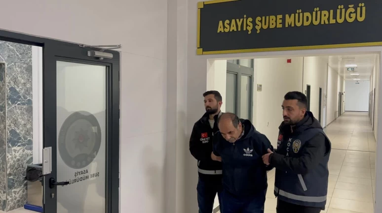 Kocaeli'de kadın cinayeti: Eşini bıçaklayan sonra tüfekle öldüren şüpheli tutuklandı