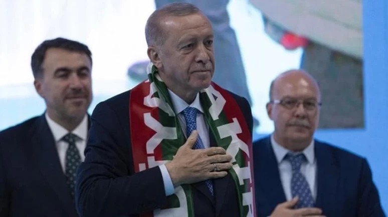 Cumhurbaşkanı Erdoğan Diyarbakır'dan seslendi: Terör örgütü kendisini feshetmeli