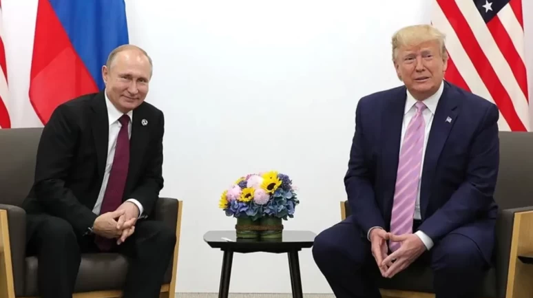 Trump ile Putin görüşecek