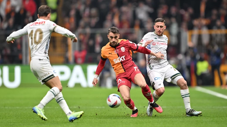 Özet | Galatasaray, Konyaspor'u tek golle geçti