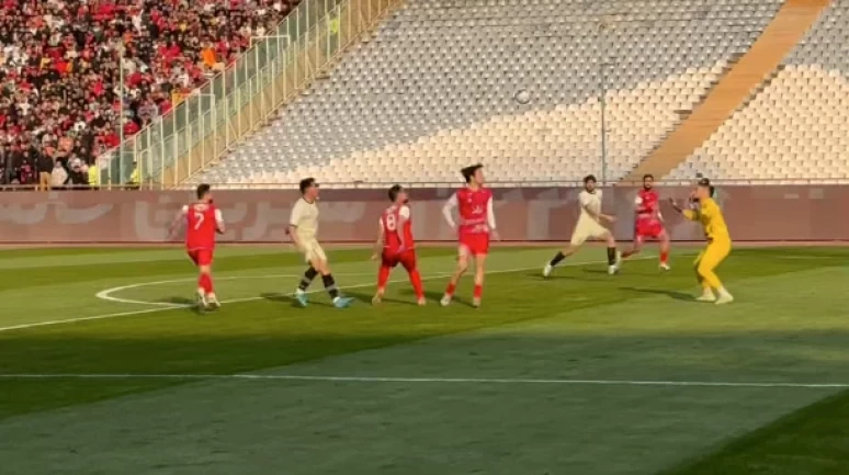 Persepolis evinde Tracktor FC'yi mağlup etti