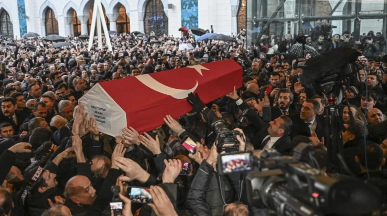 Türkiye 'Ferdi Baba'sını son yolculuğuna uğurladı