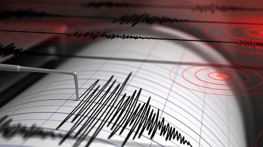 Marmaris açıklarında şiddetli deprem