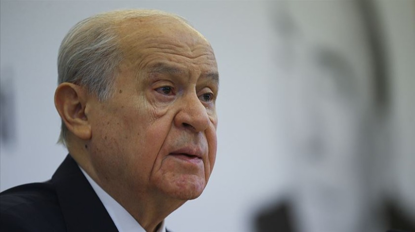 MHP Lideri Bahçeli'den Güreş Federasyonu Başkanı'na tebrik