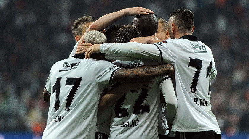 Beşiktaş lideri devirdi!