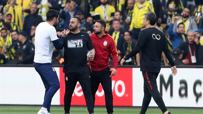 Kadıköy'de tartışma depremi! Volkan Demirel ve Hasan Şaş....