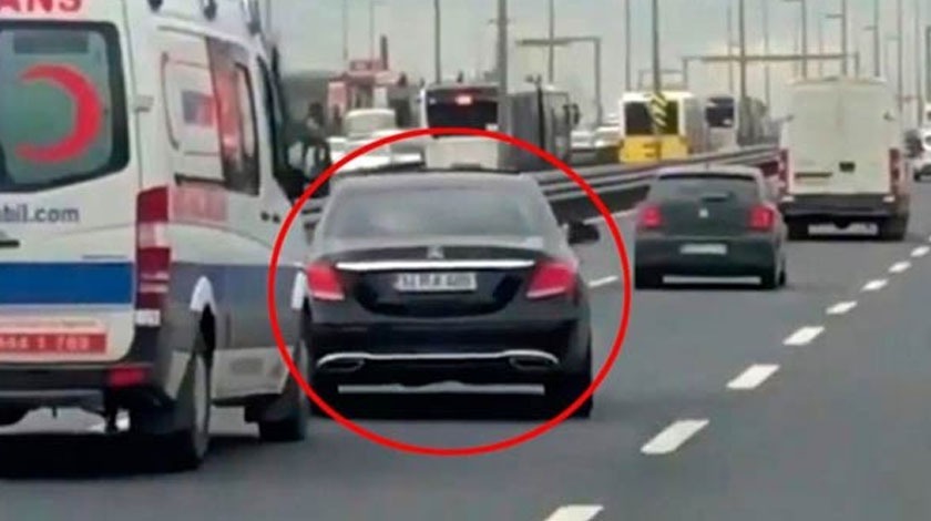 Ambulansa yol vermeyen magandaya mahkeme şoku!