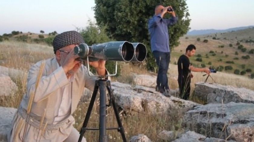 Bayram edebilmek için 'Hilal nöbeti'