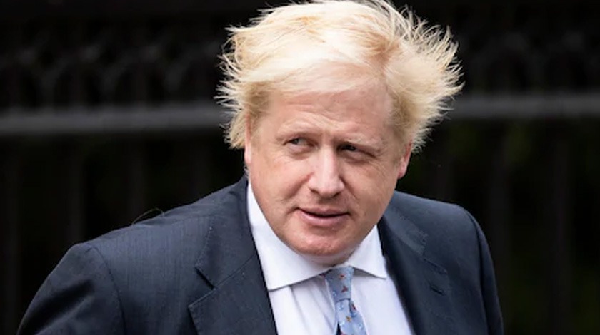 Boris Johnson'dan korona kararı! Ertelendi