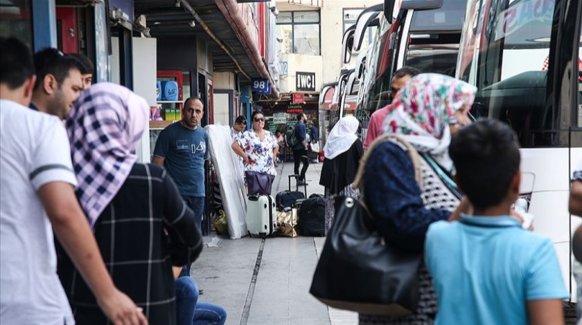 Otogarlarda seçim hareketliliği