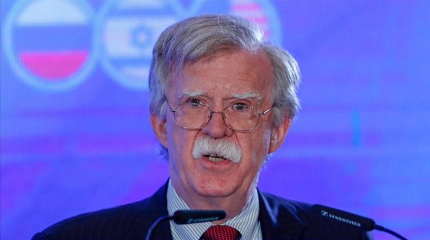 Bolton'dan İran'a yeni yaptırım tehdidi