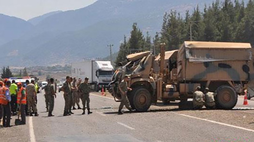 Gaziantep İslahiye'de Askeri Araç Devrildi: 2 Asker Yaralandı