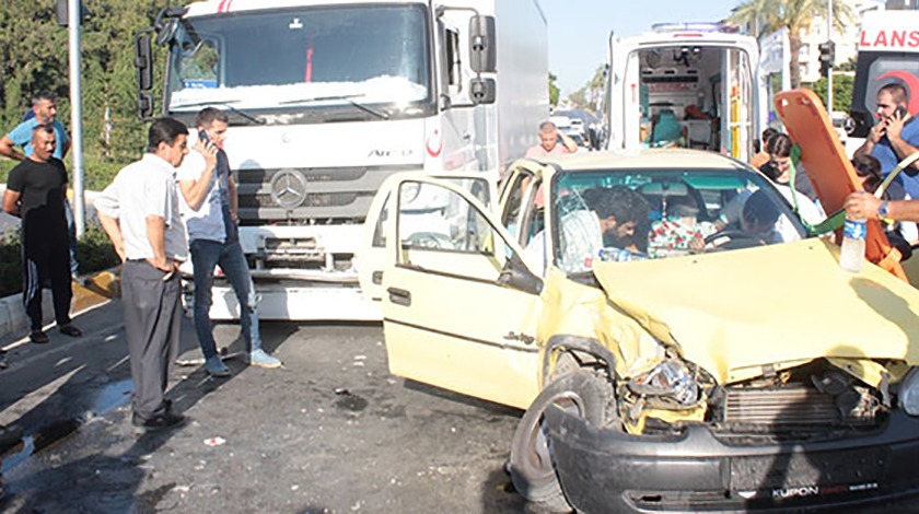 Antalya'da feci kaza! Şehit eşi ağır yaralandı