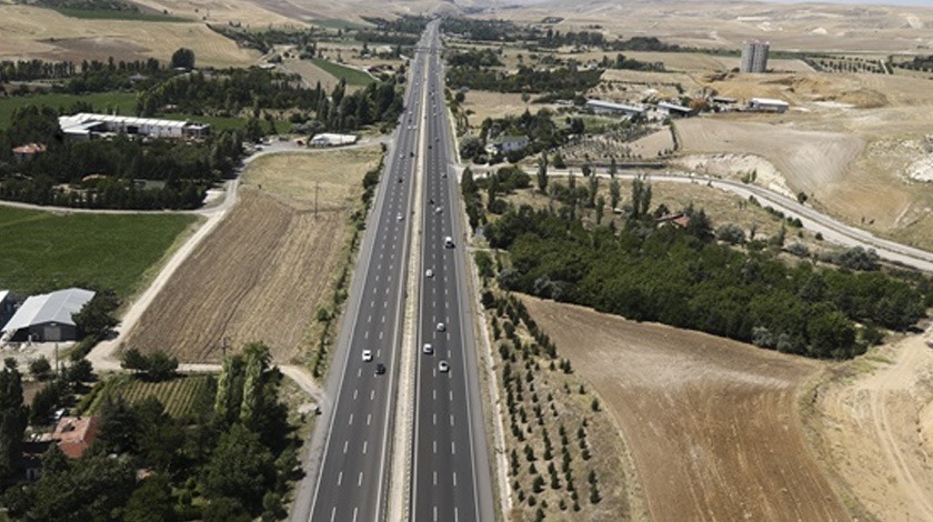 Jandarma'dan havadan trafik takibi