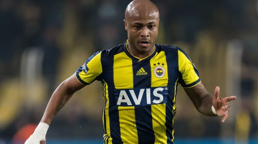 Fenerbahçe'den gönderildi! Ayew ilk maçında...